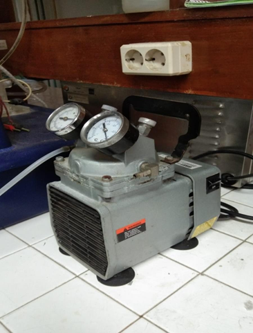 VACUUM PUMP GAST